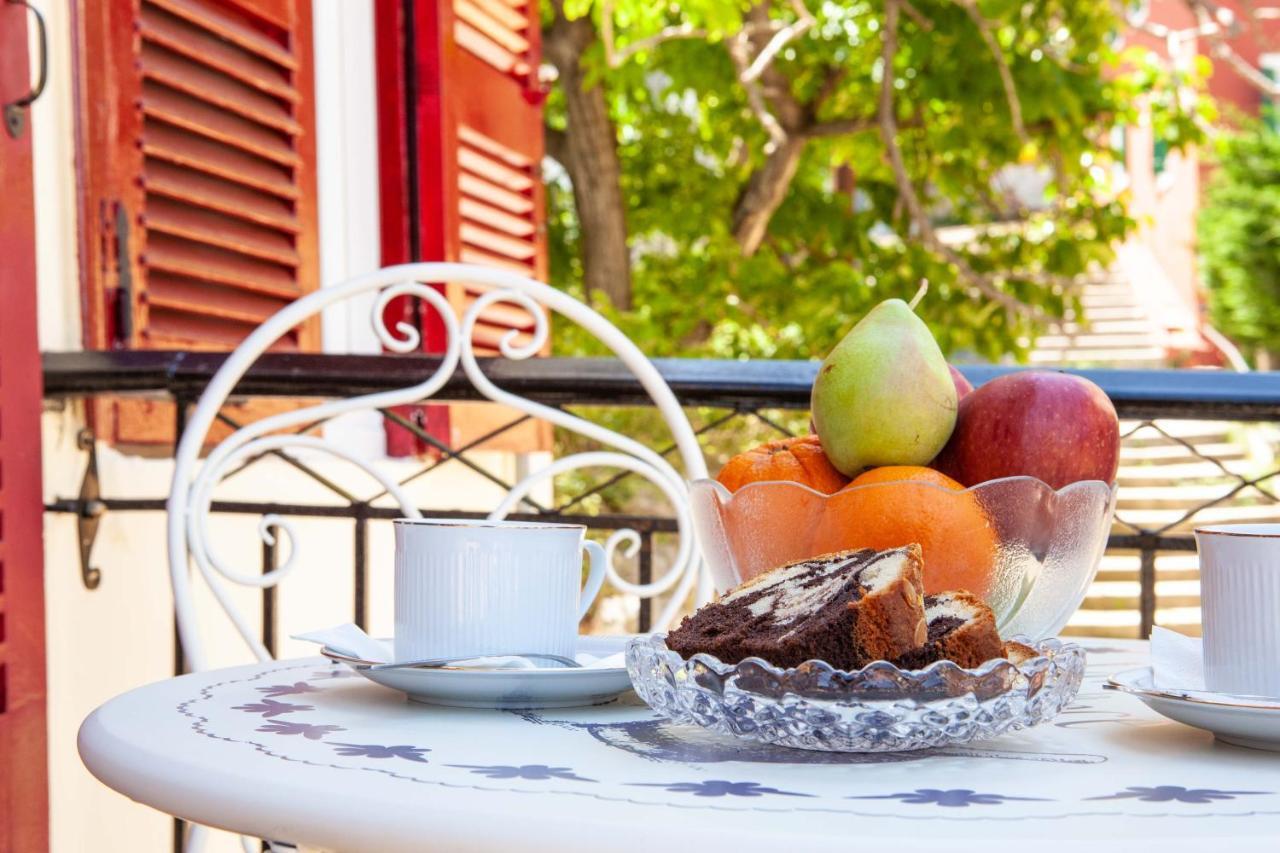 La Suite Blanche Nafplio Exterior photo